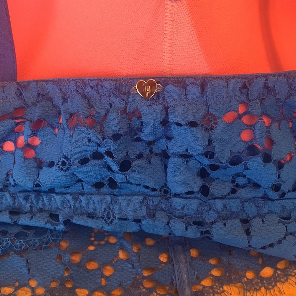 VS Pink blue lace bralette with padding size M - Picture 4 of 5